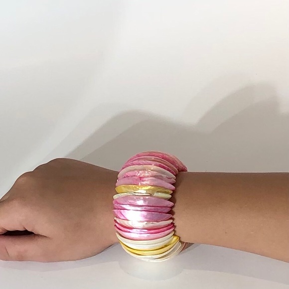Sea Shell Stretch Pink, Yellow & Ivory Bracelet - Picture 5 of 6